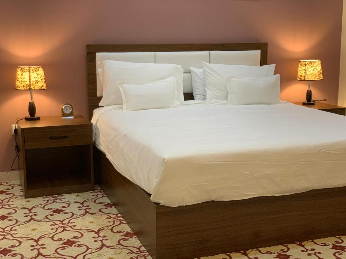 Отель Business Tower Bisha Экстерьер фото